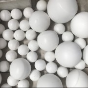 氧化铝陶瓷研磨球氧化铝瓷球