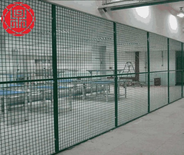 DH211型深圳铁丝网围栏安装展示