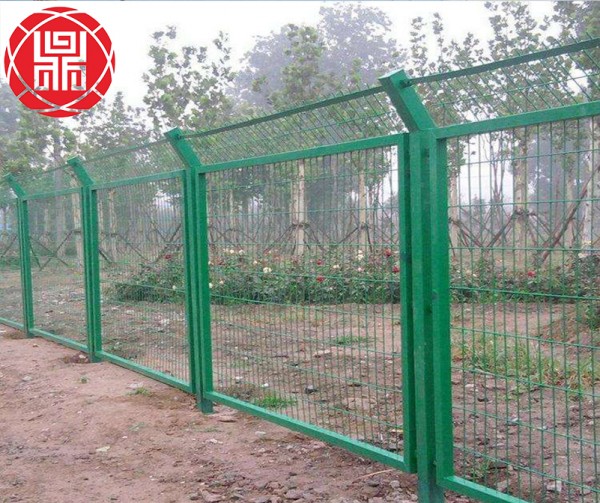 深圳公路铁丝网围栏展示