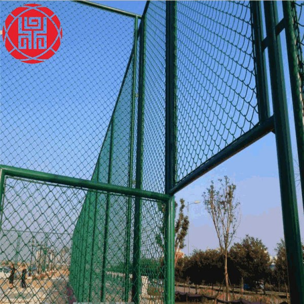深圳DH214型球场围栏网展示图