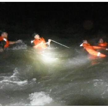 海警在行动丨福建海警局成功救助4名被困游客